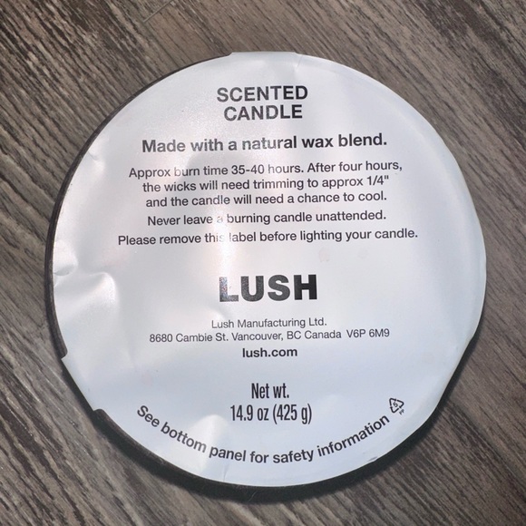 LUSH SNOW FAIRY❄️ 4 wick Candle, brand New, 14.9oz, COMPLETELY SOLD OUT! - Picture 4 of 6